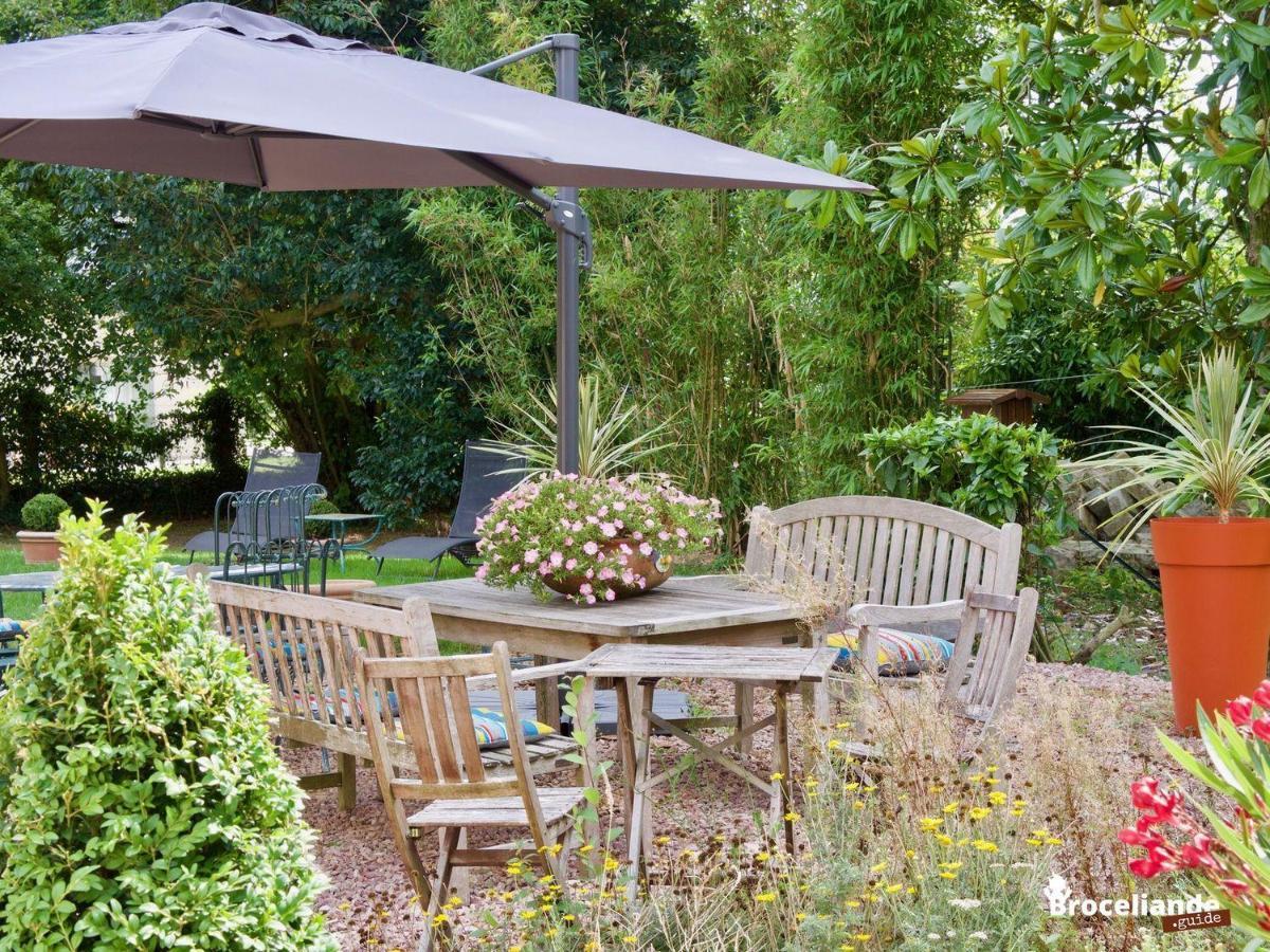 La Maison Rouge Broceliande Montauban-de-Bretagne ภายนอก รูปภาพ