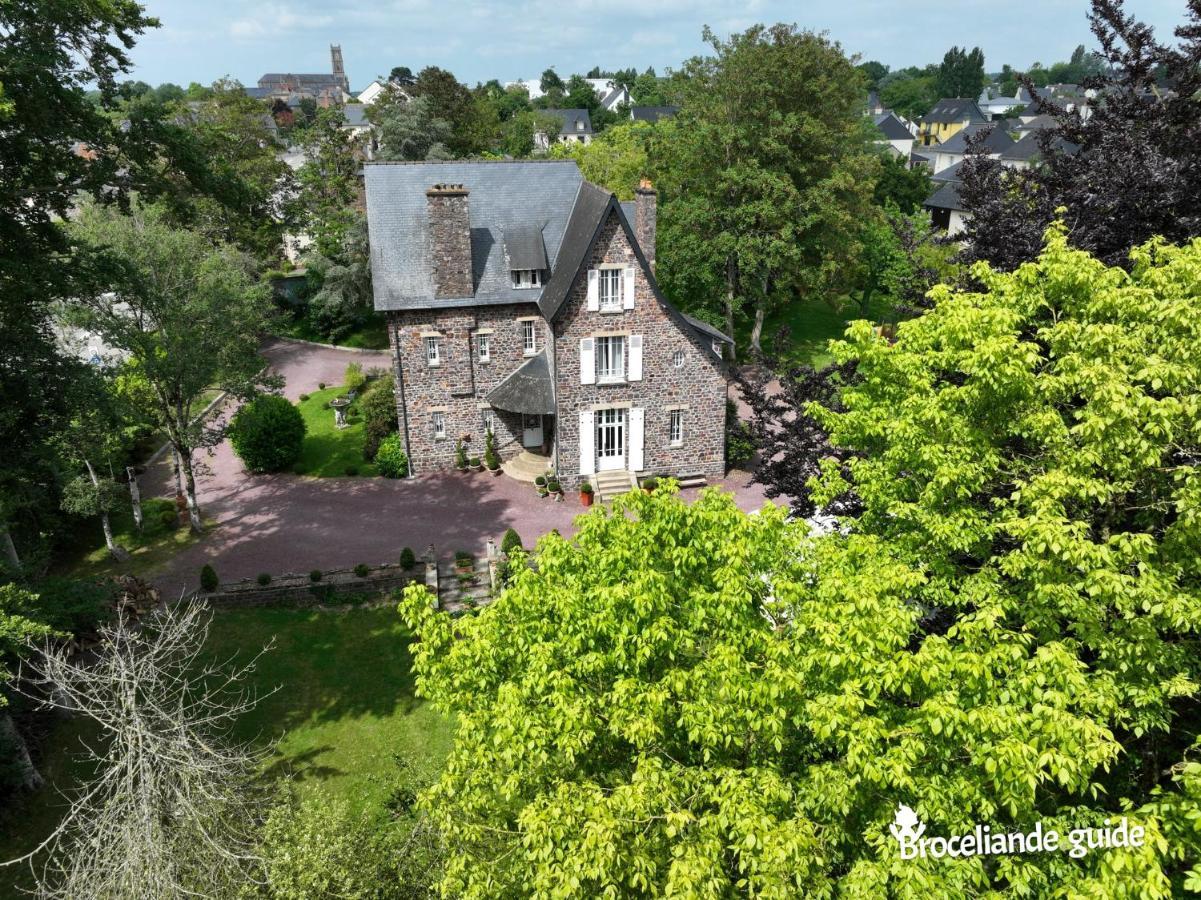 La Maison Rouge Broceliande Montauban-de-Bretagne ภายนอก รูปภาพ