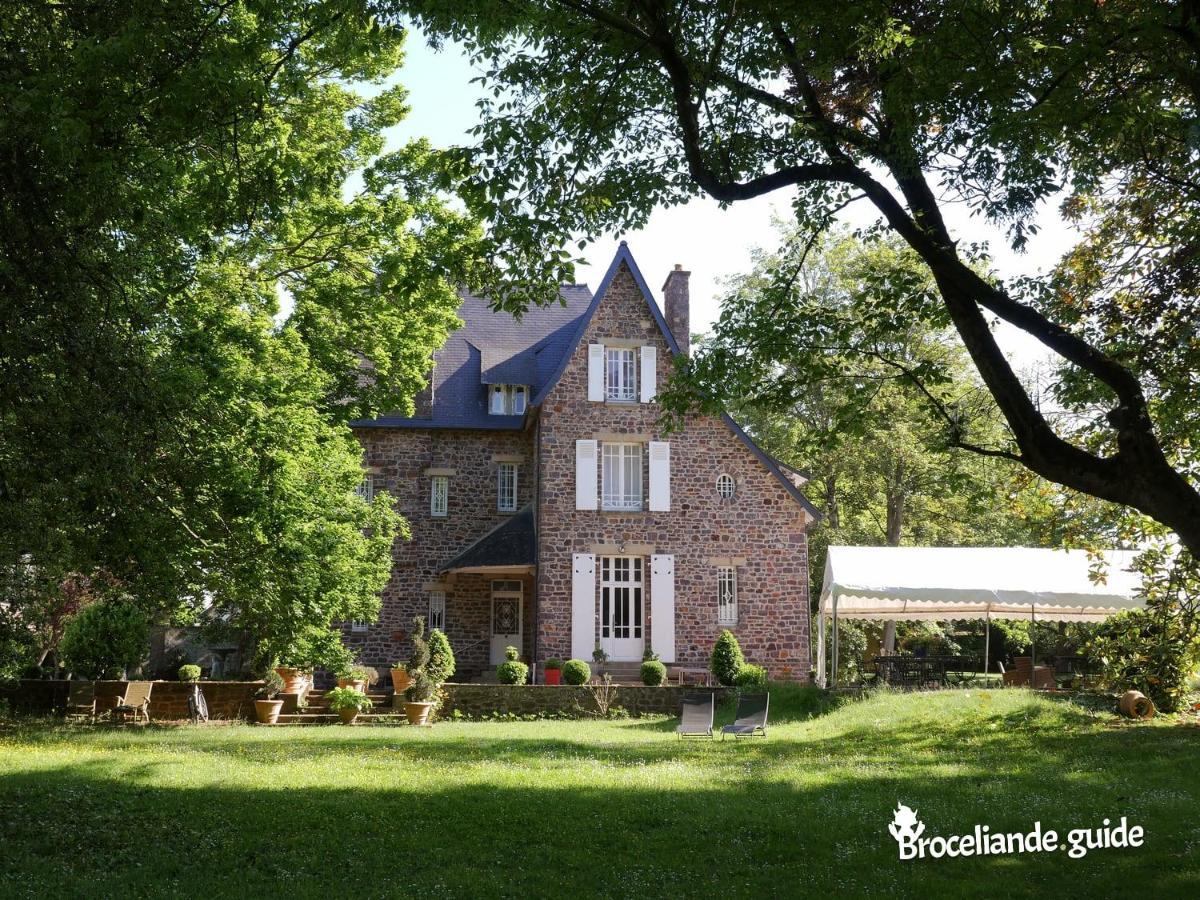 La Maison Rouge Broceliande Montauban-de-Bretagne ภายนอก รูปภาพ